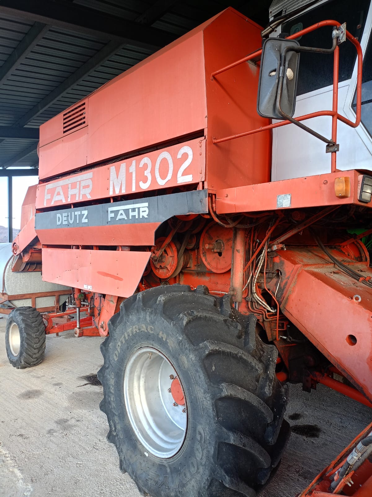 Mietitrebbia Deutz-Fahr M1302