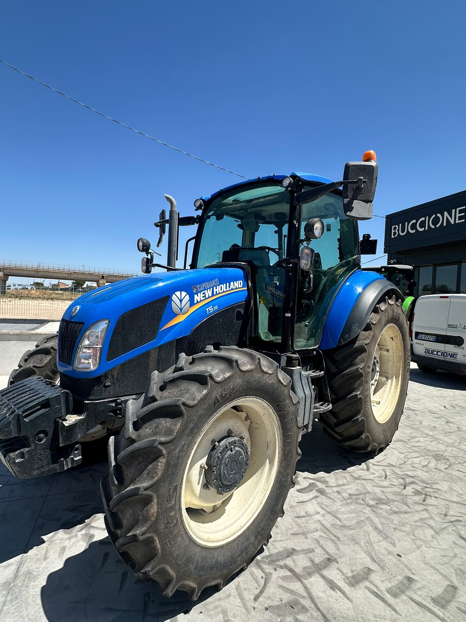 New Holland T5.115