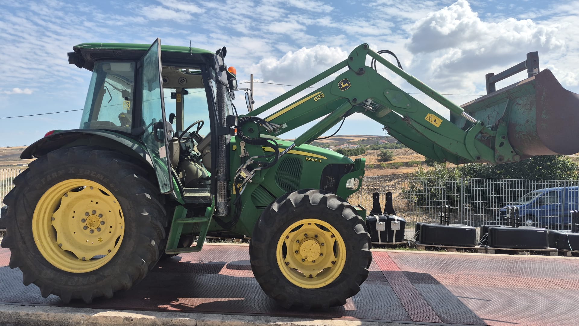 John Deere 5090 R